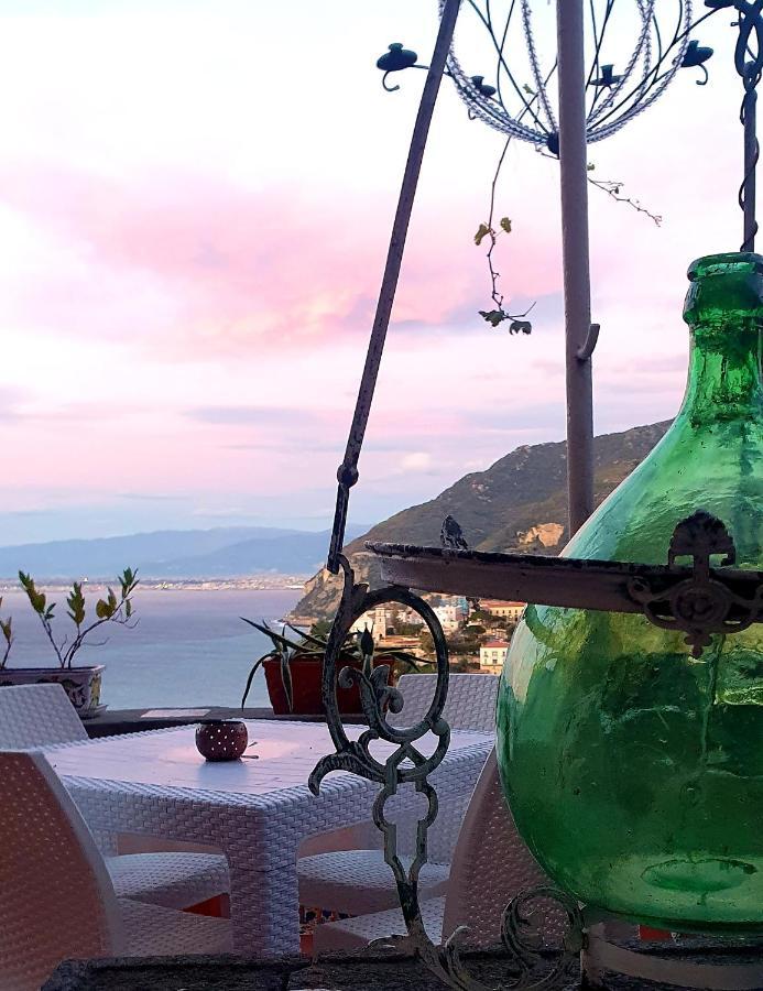 Dimora Del Conte Sorrento Coast Seaview Apartment Vico Equense Exterior photo